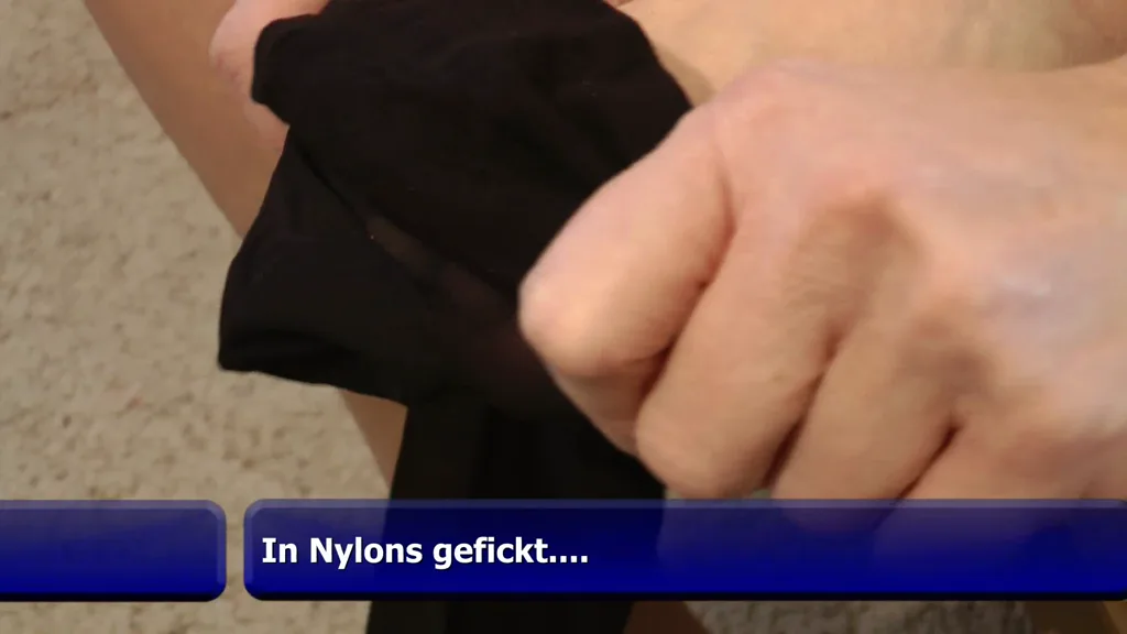 In Nylons gefickt